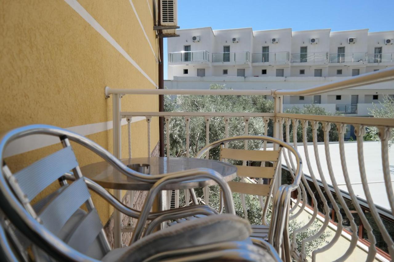 Kuca Radovic Hotel Petrovac Exterior foto