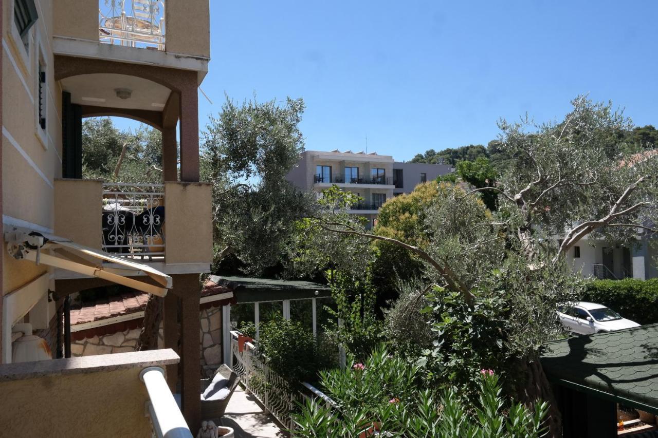 Kuca Radovic Hotel Petrovac Exterior foto