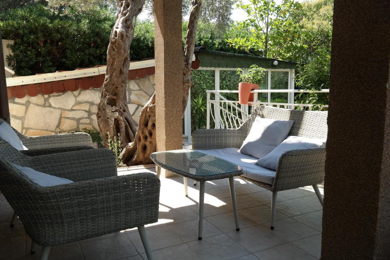 Kuca Radovic Hotel Petrovac Exterior foto